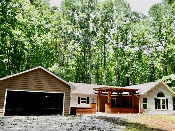 257 Lake Place Drive, Lavonia, GA 30553