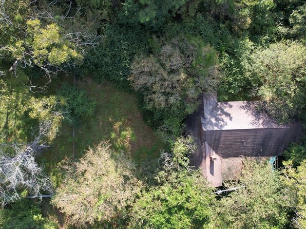 2057 County Road 1095, Wiergate, TX 75977