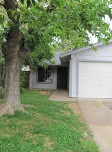 Large 3 bedroom Duplex