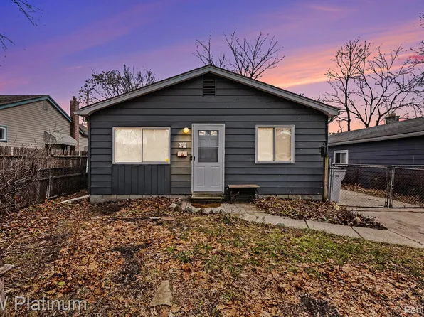 1218 E Milton Ave, Hazel Park, MI 48030