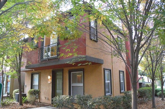 1st image of 881 Chromium Ln