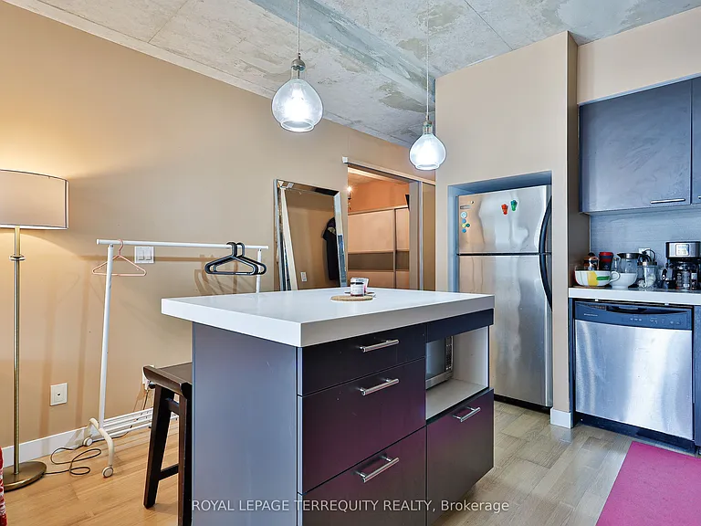 55 Stewart St #902 — Photo 6