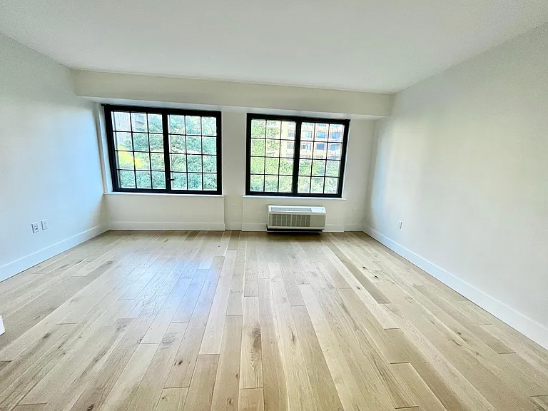 504 Myrtle Ave #5N — Photo 5