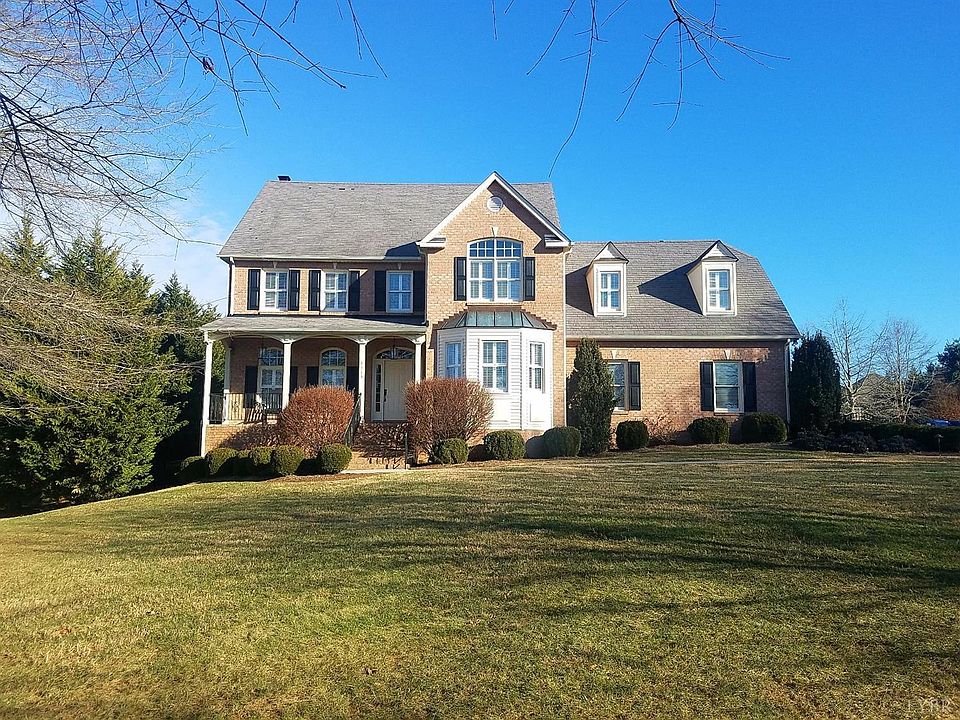 1st image of 1315 Somerset Dr