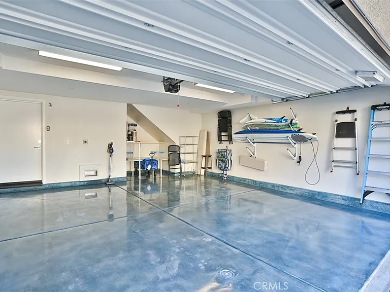 1529 Doheny Way — Photo 44