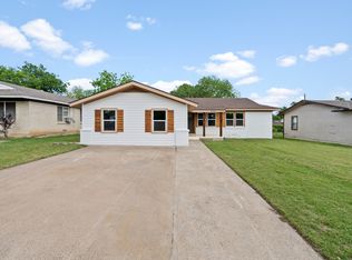 4130 Huckleberry Cir, Dallas, TX 75216