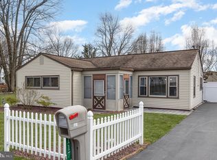 117 Maple Dr, Mechanicsburg, PA 17050