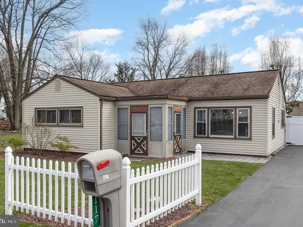 117 Maple Dr, Mechanicsburg, PA 17050