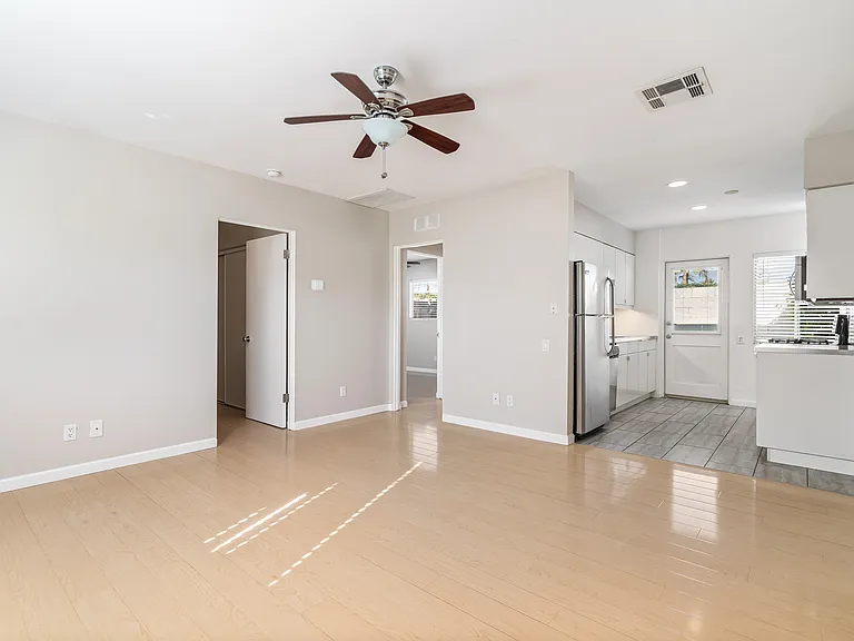 74210 Candlewood St #3 — Photo 8