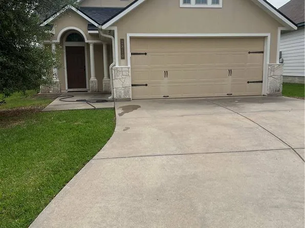 2810 Silver Oak Dr, College Station, TX 77845