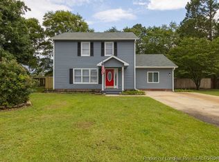 5879 Canoga Ct, Hope Mills, NC 28348
