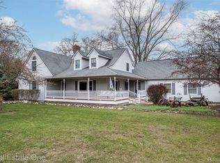 11030 Marshall Rd, South Lyon, MI 48178