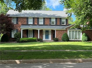 82 Deer Run, Williamsville, NY 14221