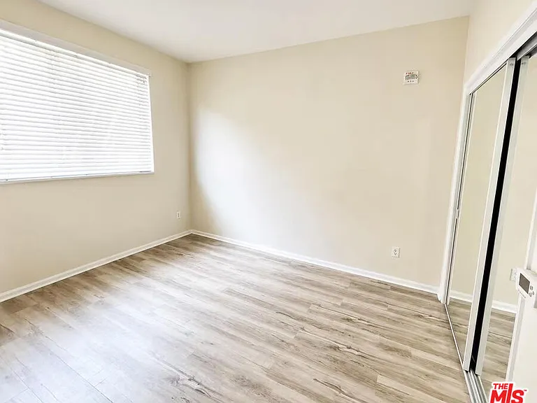13941 Sherman Way #205 — Photo 13