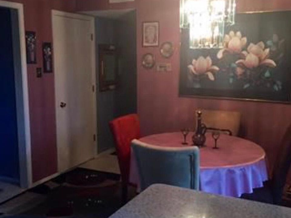2nd image of 316 Austin St