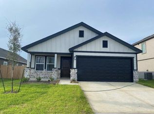 511 Zeus Mountains Dr, Crosby, TX 77532