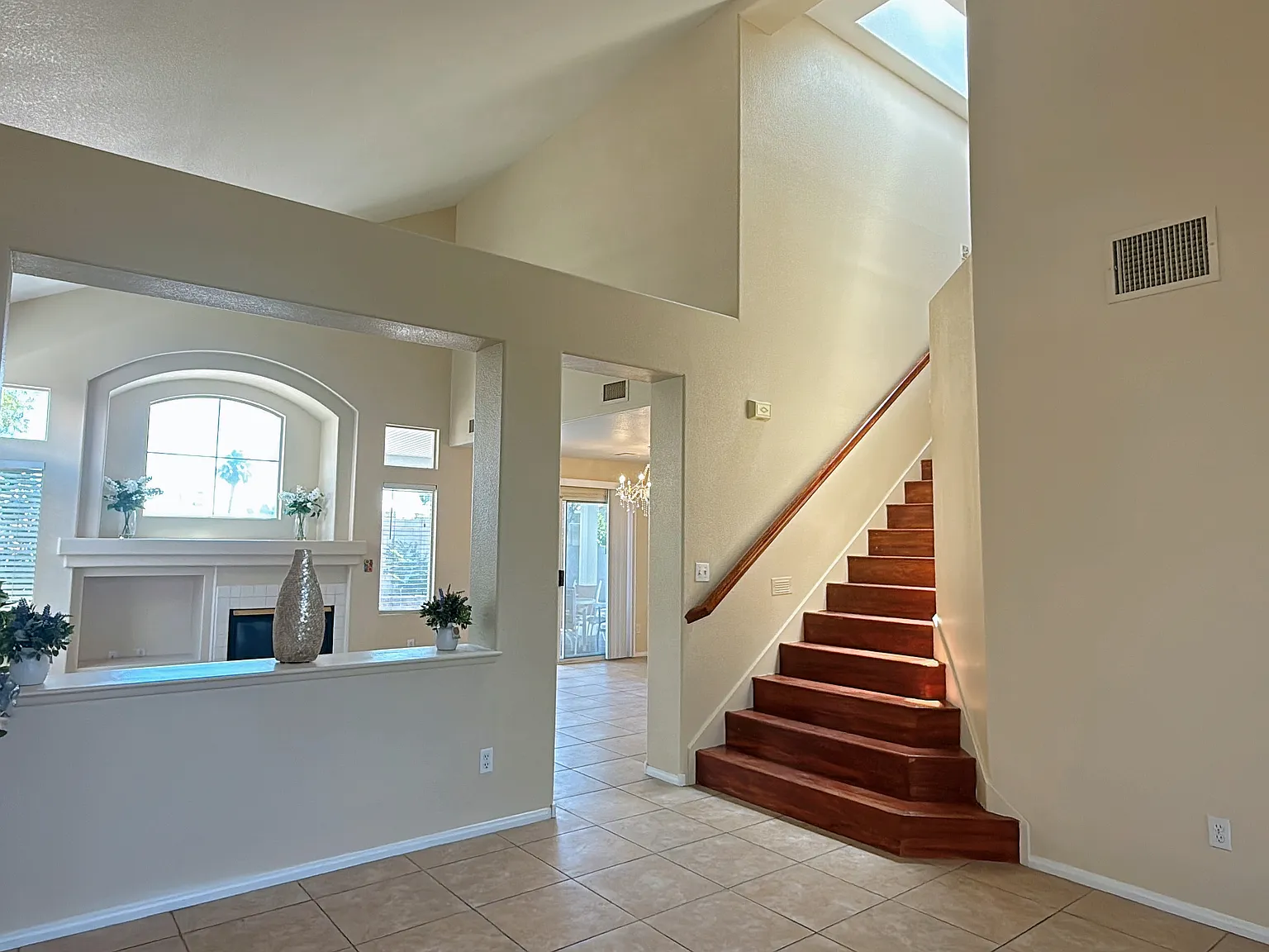 3472 Meridale Dr — Photo 3