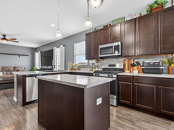 5th image of 26511 W Wild Rose Dr