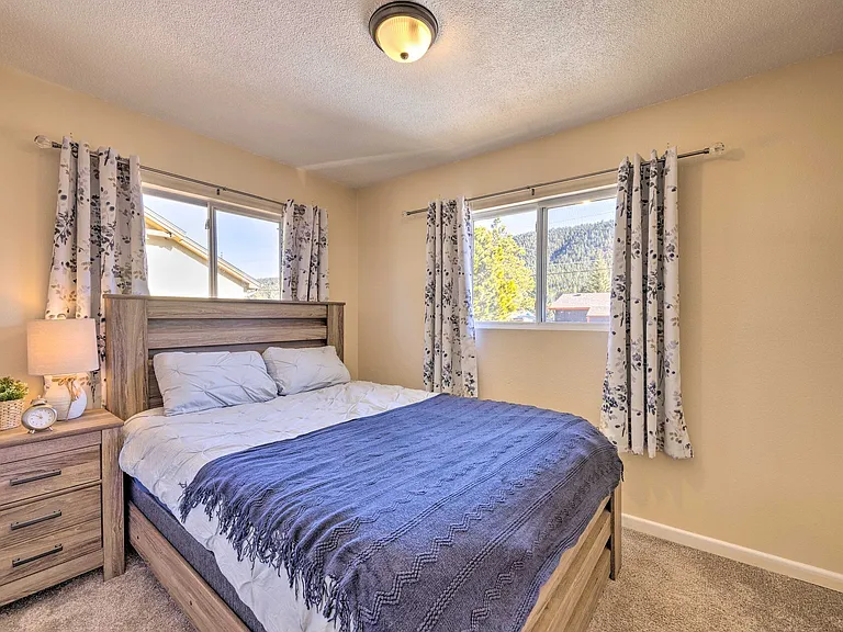 1005 N Baldwin St — Photo 17