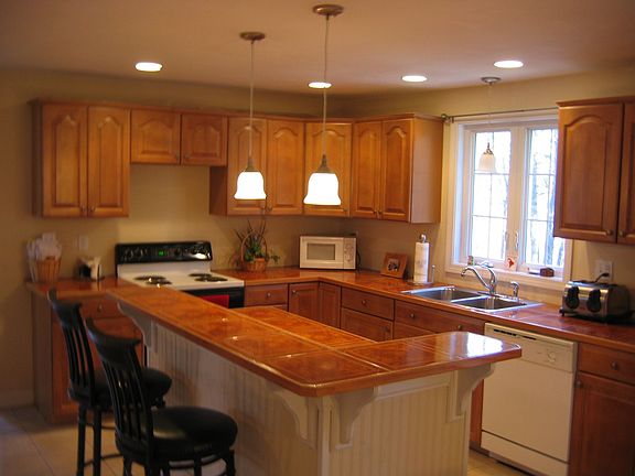 4th image of 29 Newton Ave