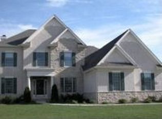 5490 Salem Dr, Westerville, OH 43082