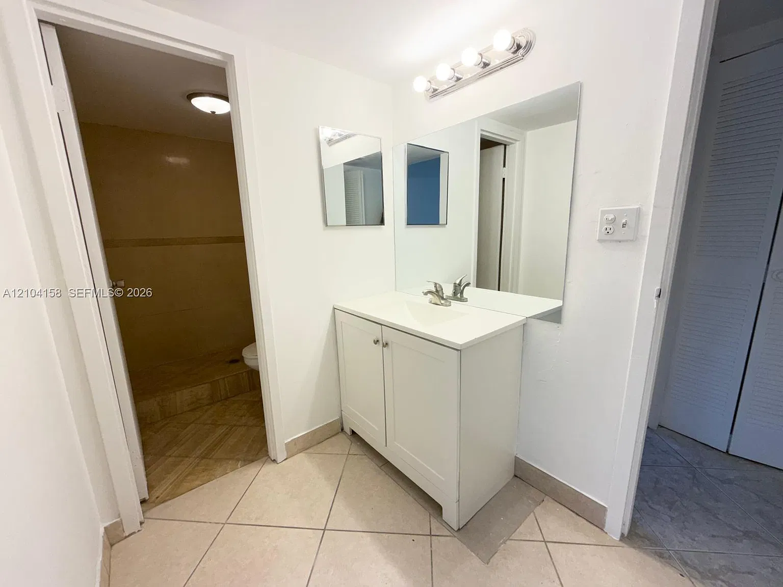 4304 NW 9th Ave — Photo 4