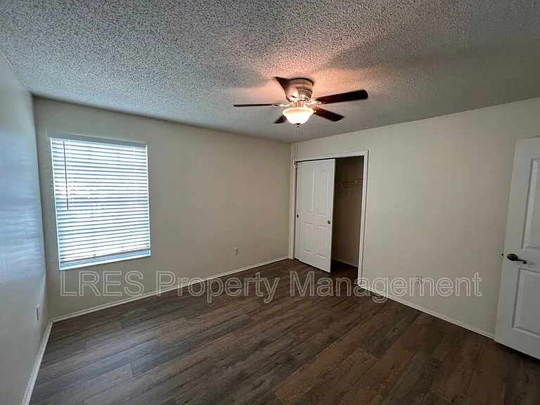1605 Slash Pine Pl — Photo 21