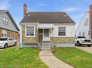 613 Riverbank St, Lincoln Park, MI 48146