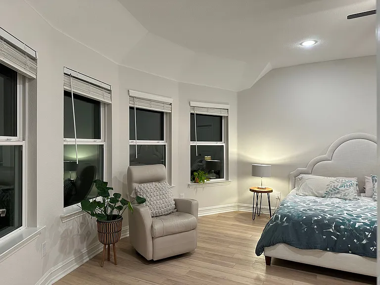2317 Chapel Cross Ln — Photo 17