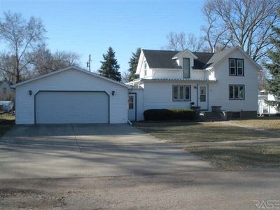 521 N Lincoln St, Centerville, SD, 57014