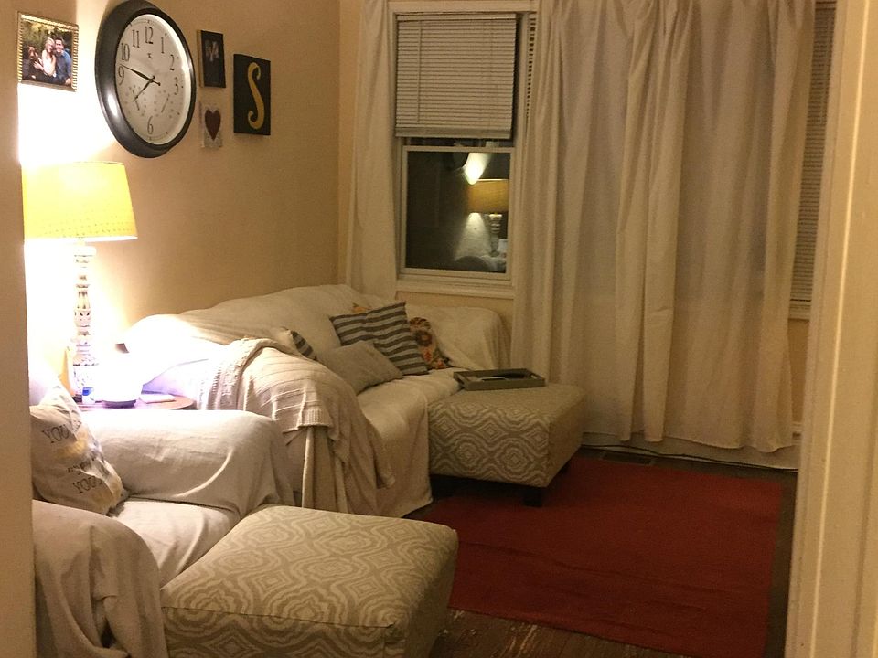 1st image of 3107 N Hoyne Ave #1