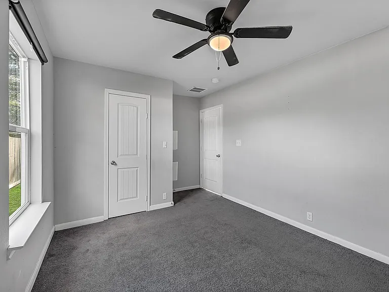 6705 Sherwood Dr — Photo 5
