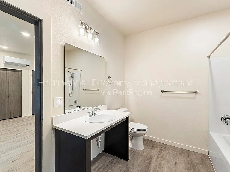 Astor Community — Photo 36