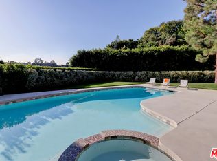 9428 Lloydcrest Dr, Beverly Hills, CA 90210