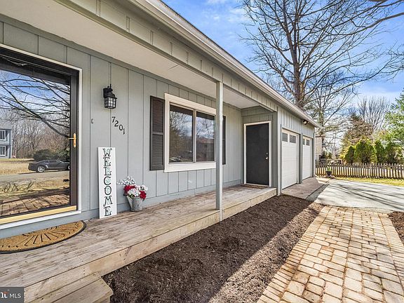 3rd image of 7201 Sunrise Ct