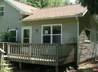 1407 Greenhouse Rd, Bangor, MI 49013