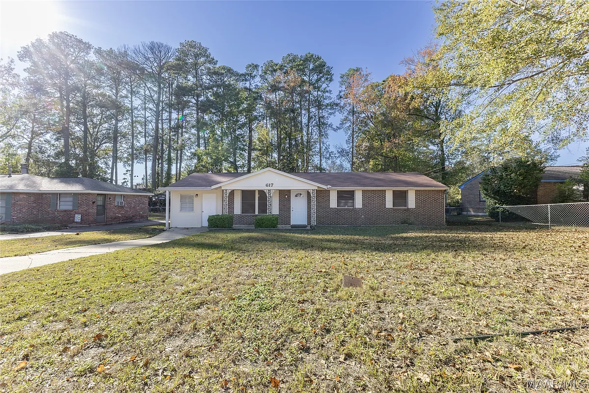 Building Photo - 617 Wisteria Rd