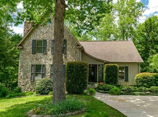 302 Golf View Ln, Greenville, SC 29609