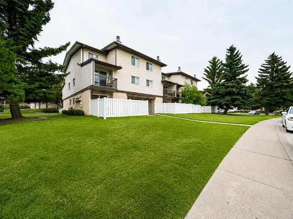 3745 Fonda Way SE #40, Calgary, AB T2A 5W7