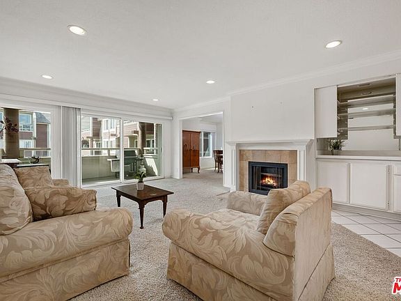 2nd image of 4200 Via Dolce APT 230