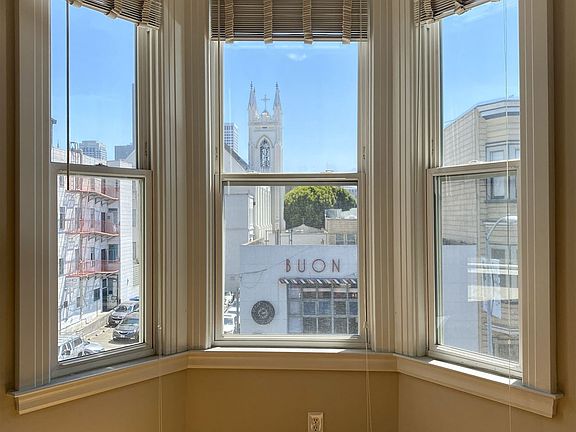 4th image of 542 Green St