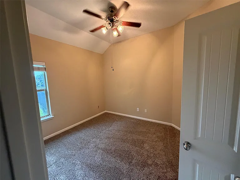 98 Black Swan Pl — Photo 15