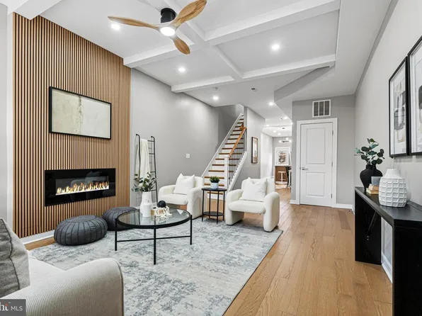 2906 Clifton Ave, Baltimore, MD 21216