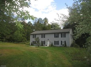 25 New Mashipacong Rd, Montague, NJ 07827