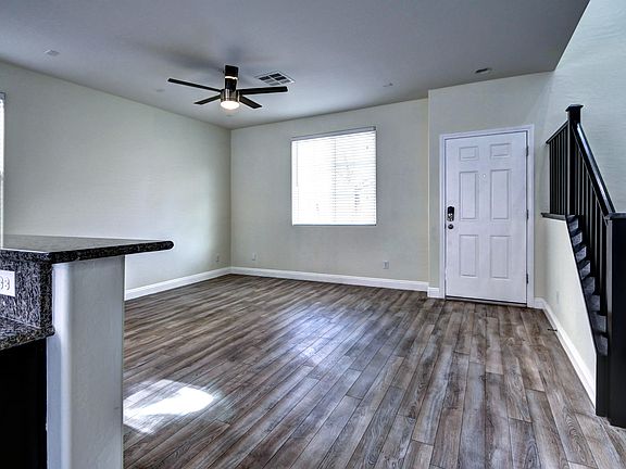 3rd image of 9765 Hearthfire St