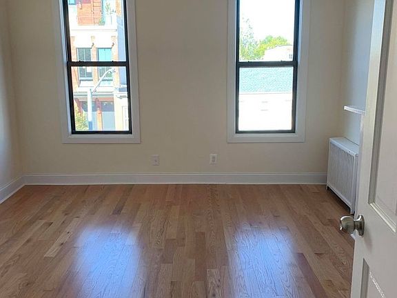4th image of 154 14th St #3L