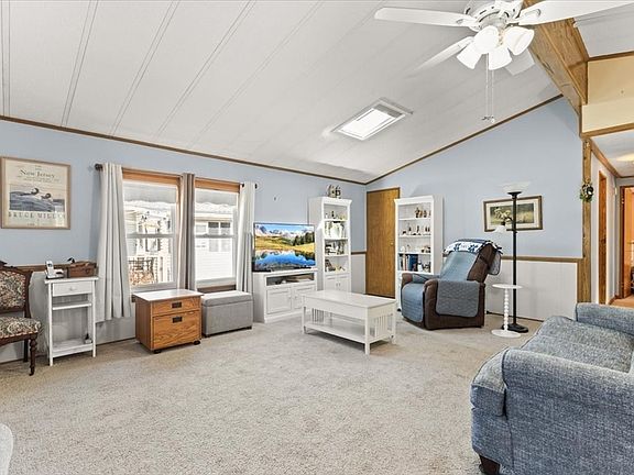 4th image of 27 Castle Rd #153