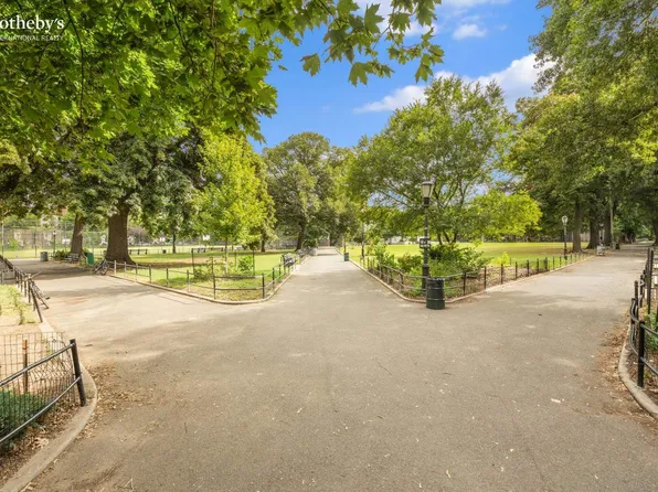 109 Pulaski Street image 10 of 10