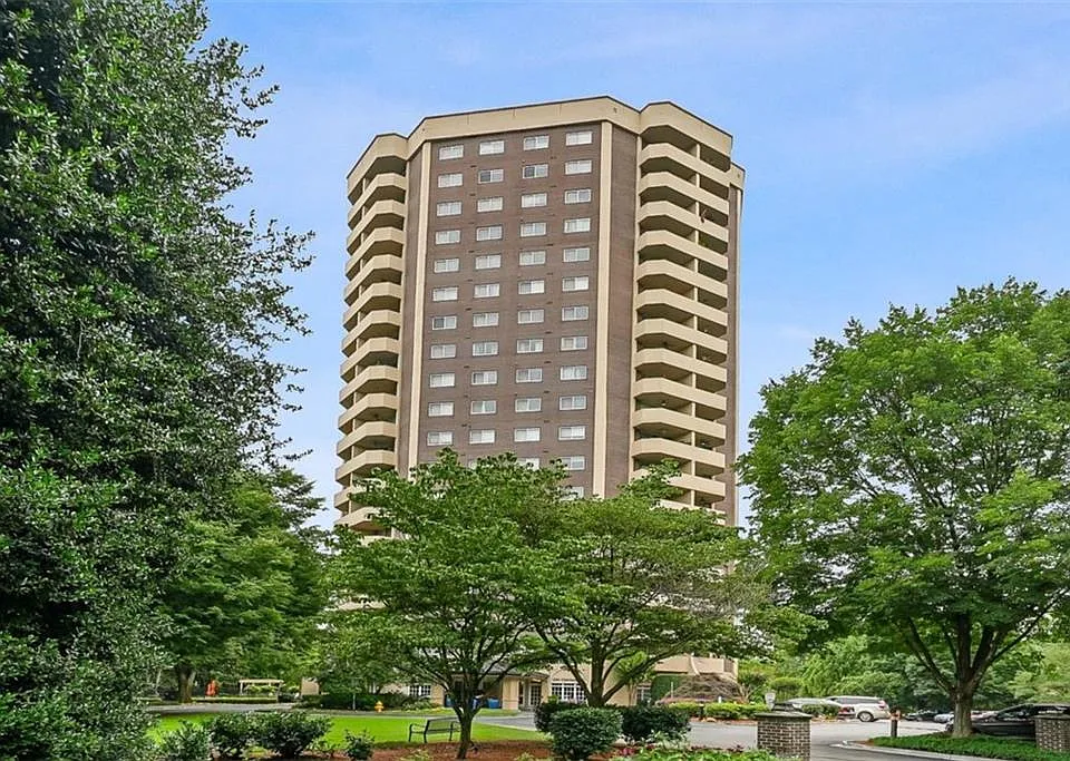 1501 Clairmont Rd #1210