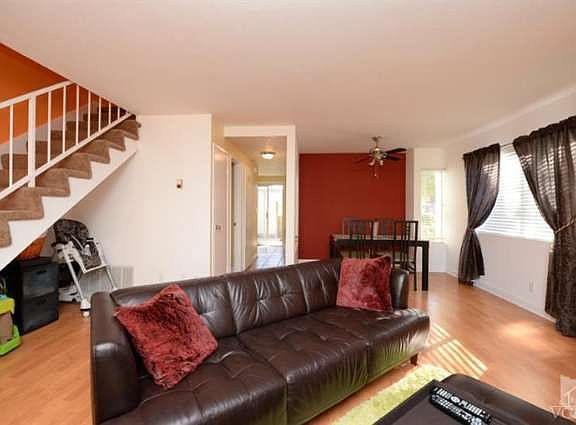 5th image of 267 Green Moor Pl
